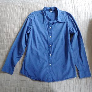 GAP blue button-down shirt (size M)